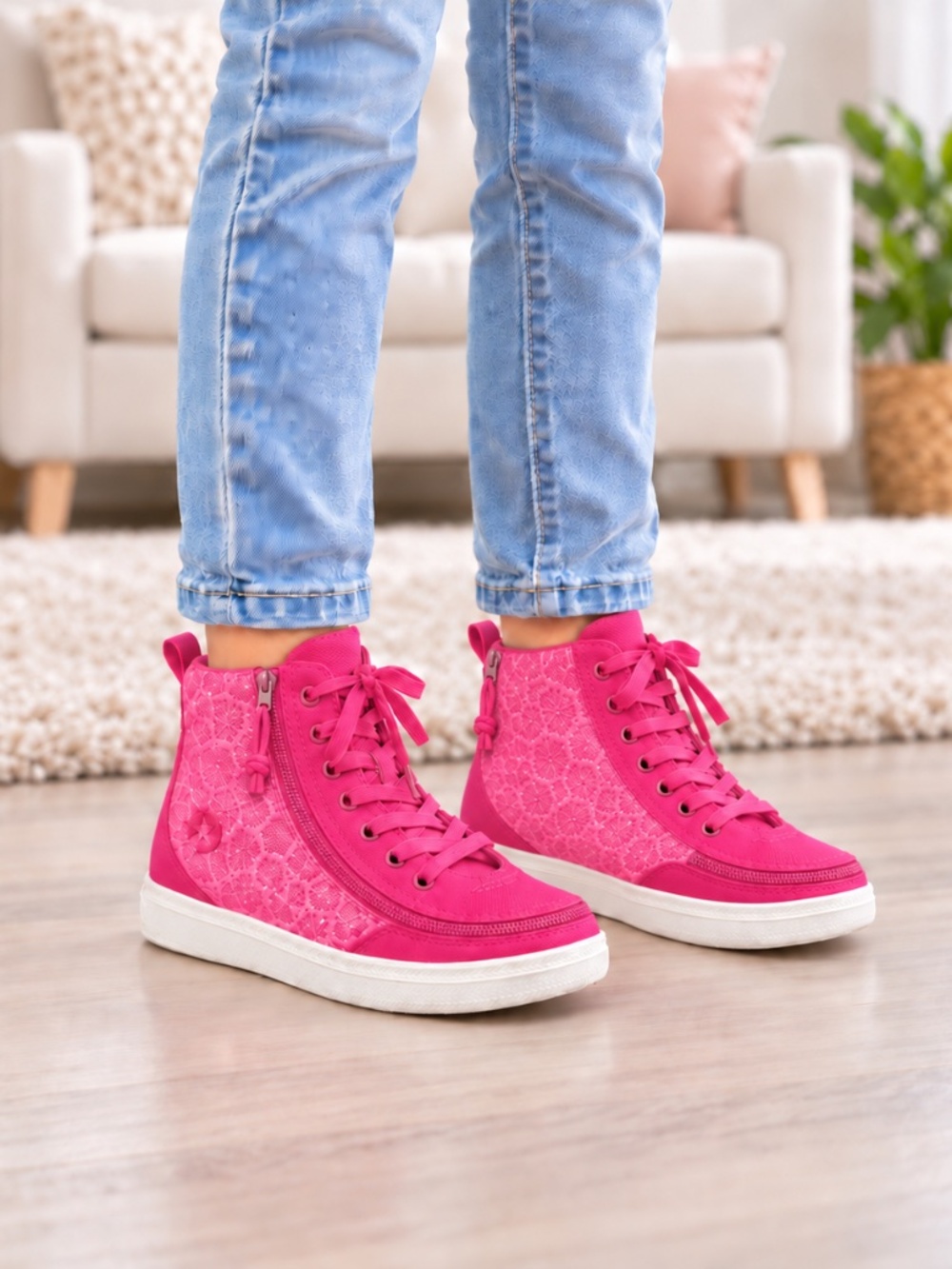 BILLY Footwear Kids Pink Glitter High-Top Zip Sneakers Size 4W